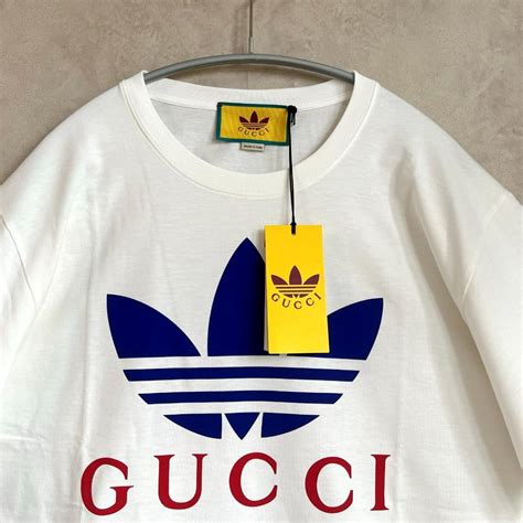 gucci アディダス コラボ|gucci adidas t shirts.